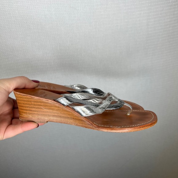 Il Sandalo of Capri Silver Metallic Leather Wedge Thong Sandals Womens Size 37
